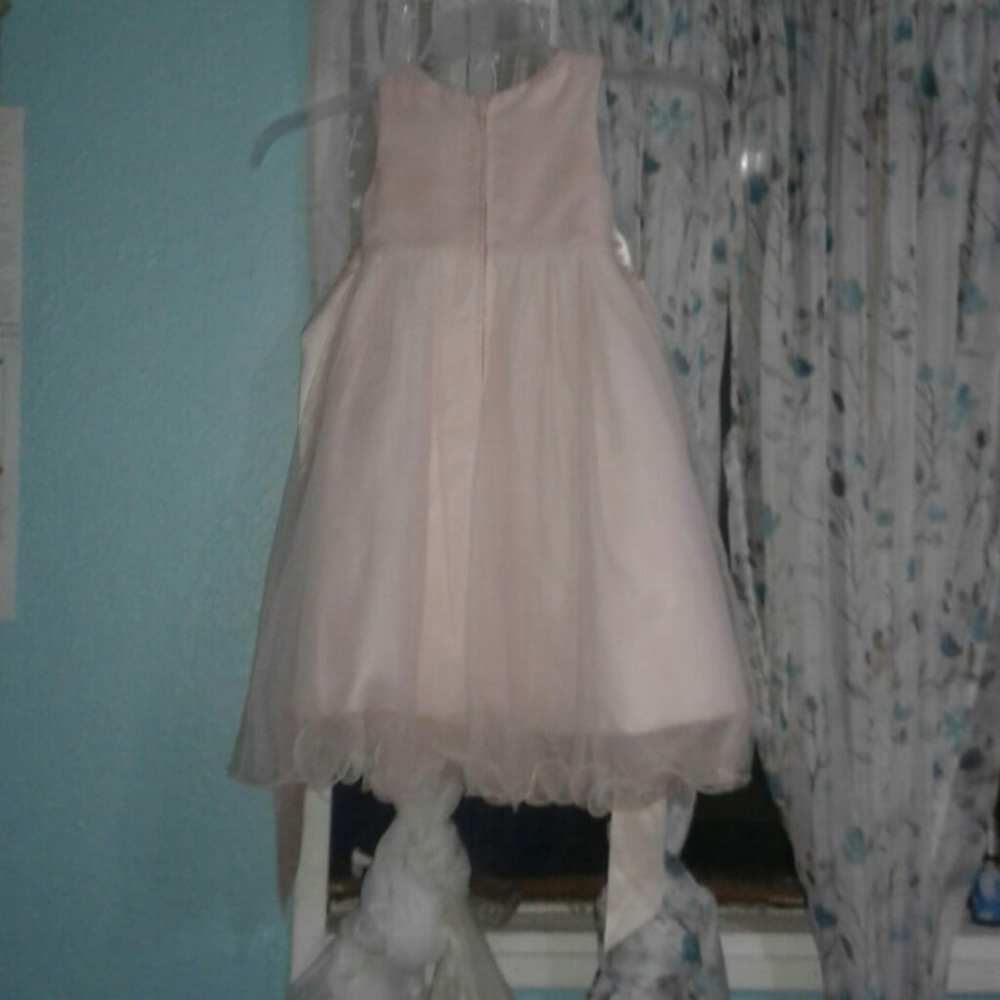 A drees - Picture 2 of 2